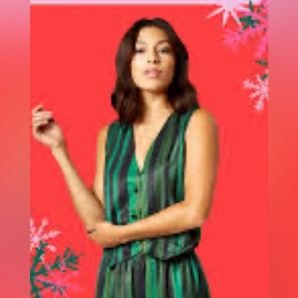 Plush Apparel Two Piece Set -Size Medium - Picture 3 of 3